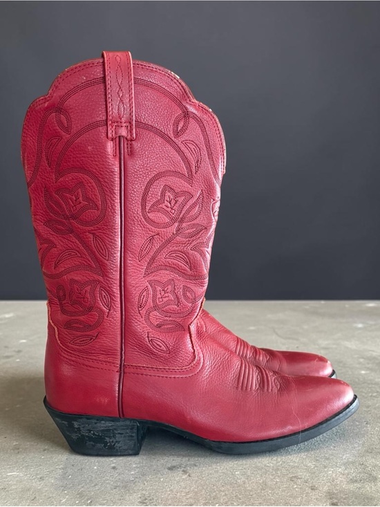 Ariat Shoes - Ariat Cherry Red Leather Heritage Western R-Toe Floral Embroidered Cowboy Boots